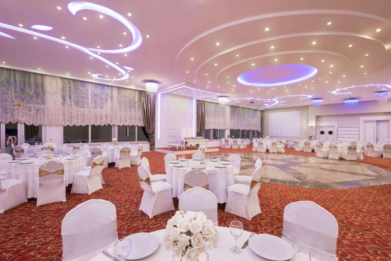 Hotel Ramada By Wyndham Nigde Zewnętrze zdjęcie